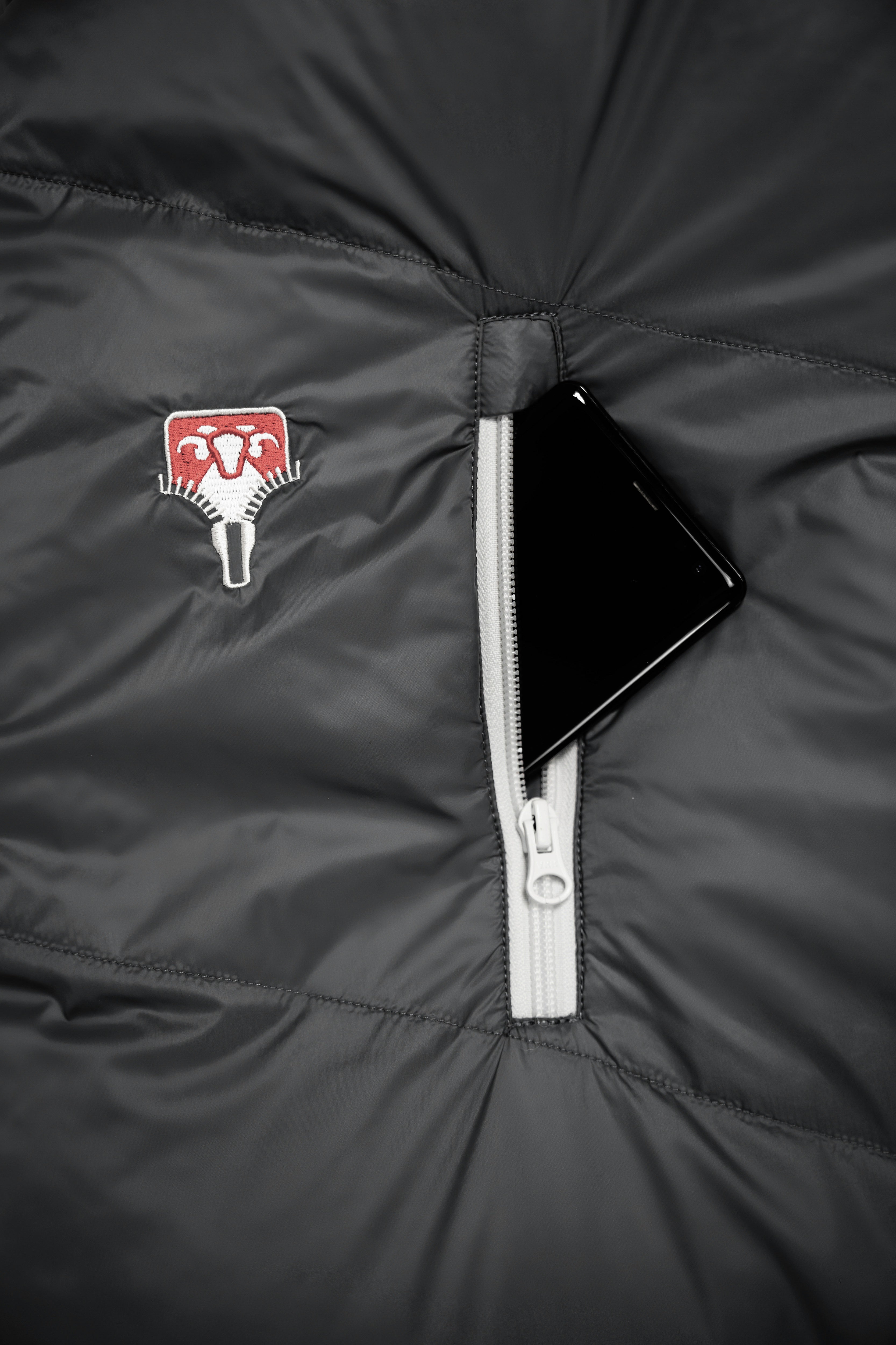 #colour_Dark Asphalt