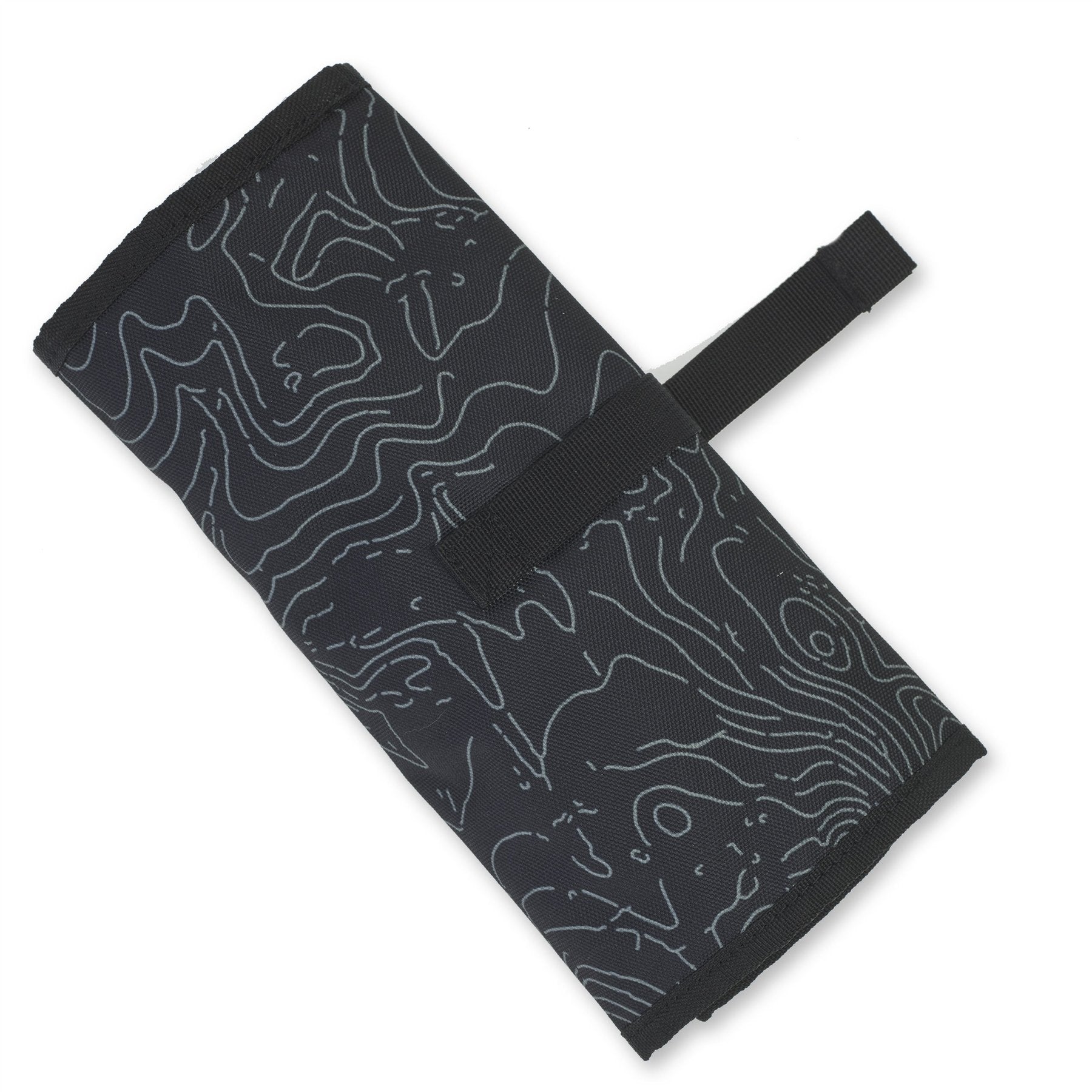 #colour_Black Topo